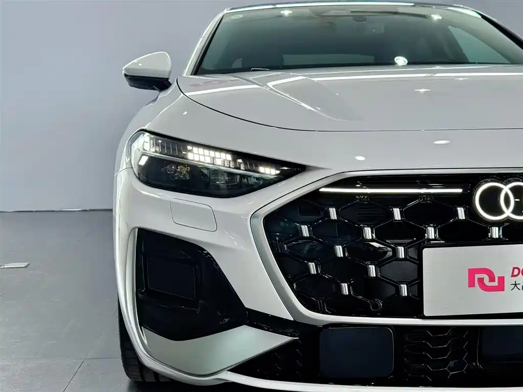 Audi A5L 2026 2.0T Smart Drive