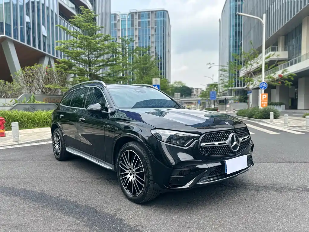 Mercedes-Benz GLC 2025
