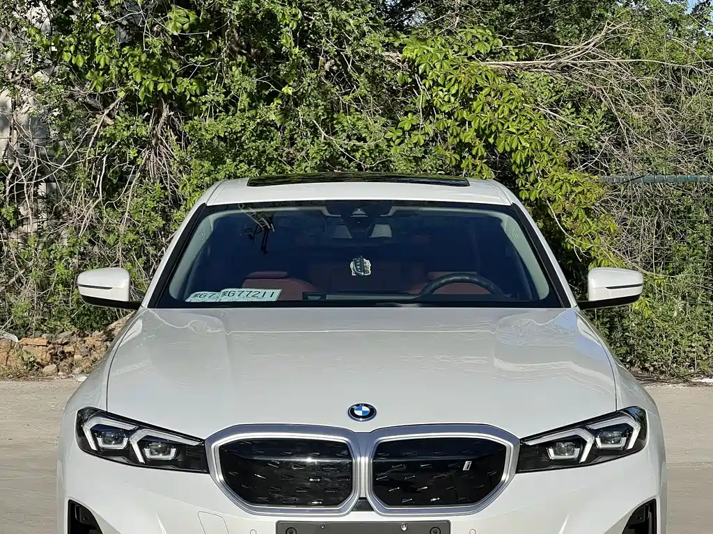 BMW i3 2024 eDrive 35 L