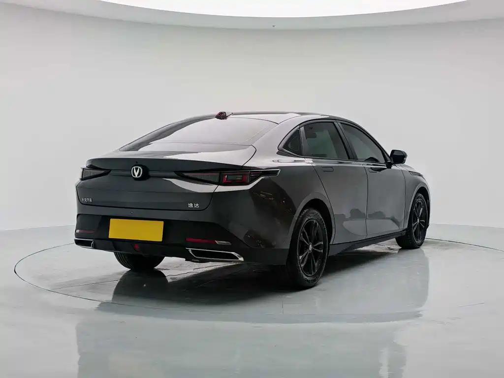 Changan Yida — миниатюра 6