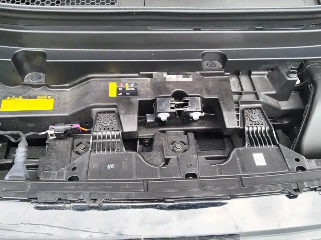 XPeng X9 — миниатюра 16
