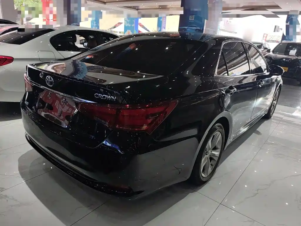 Toyota Crown 2015 2.5L Smart