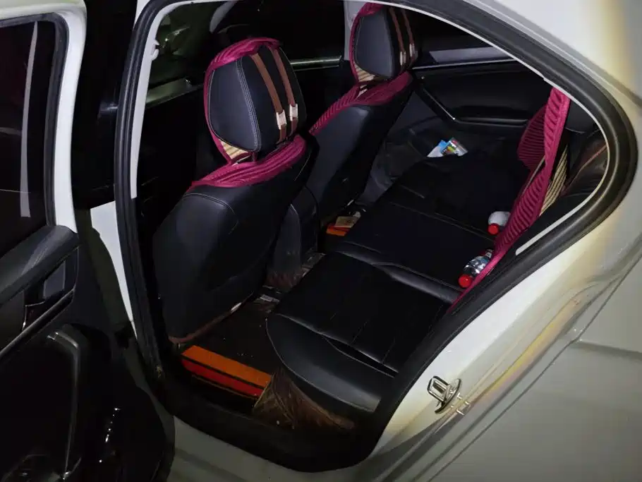 Volkswagen Bora — миниатюра 11