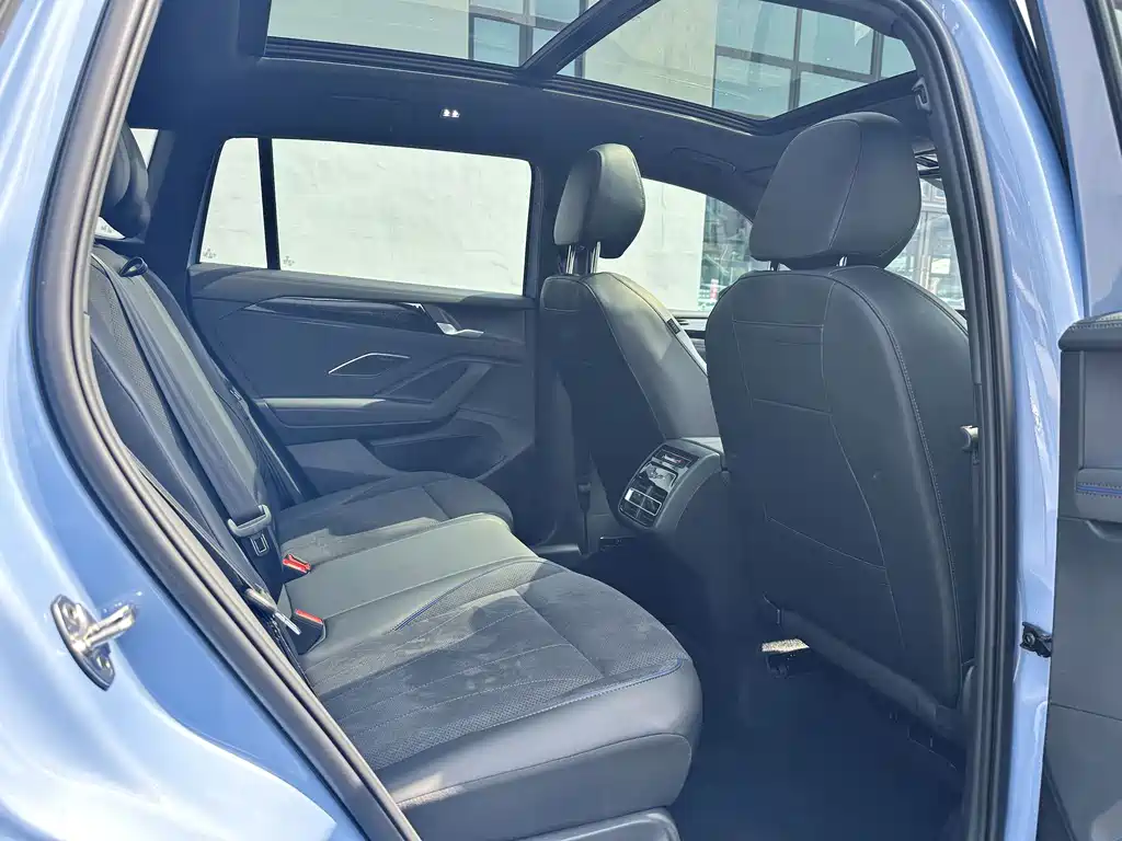 Volkswagen Tiguan L — миниатюра 8