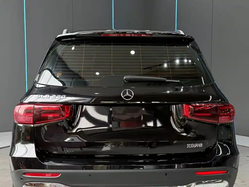 Mercedes-Benz GLB — миниатюра 7