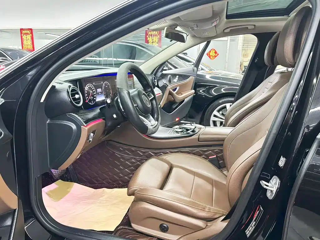 Mercedes-Benz E-Class — миниатюра 7
