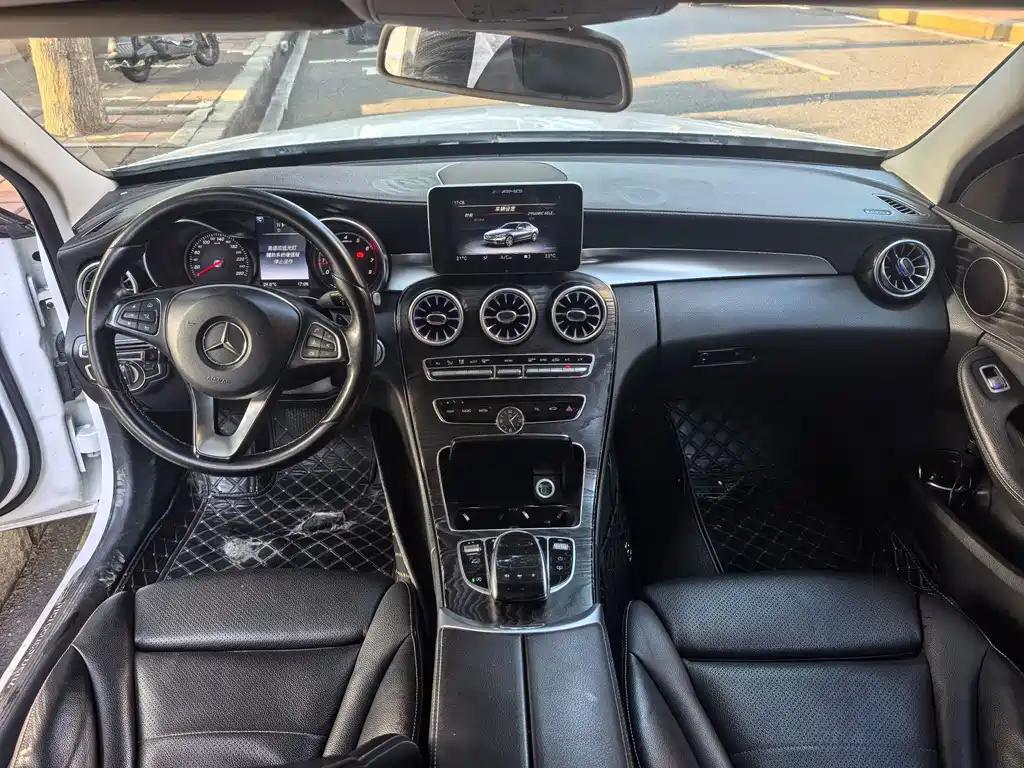 Mercedes-Benz C-Class — миниатюра 5