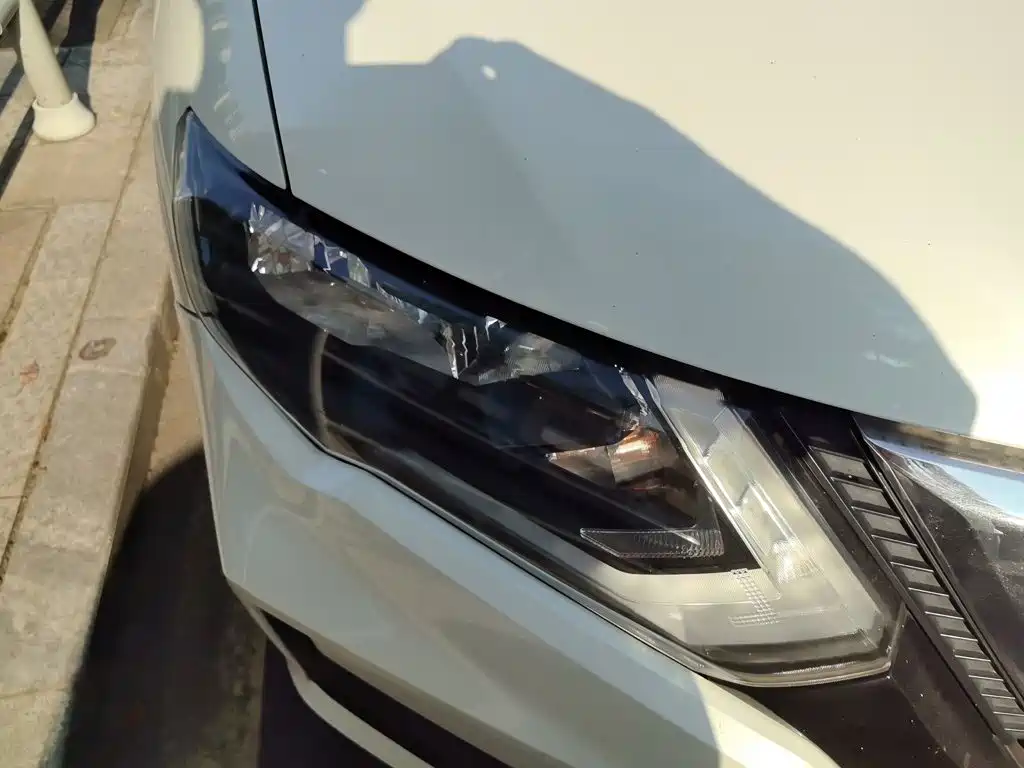 Nissan X-Trail — миниатюра 7