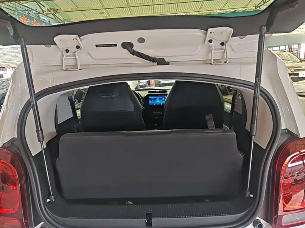Roewe Clever — миниатюра 19