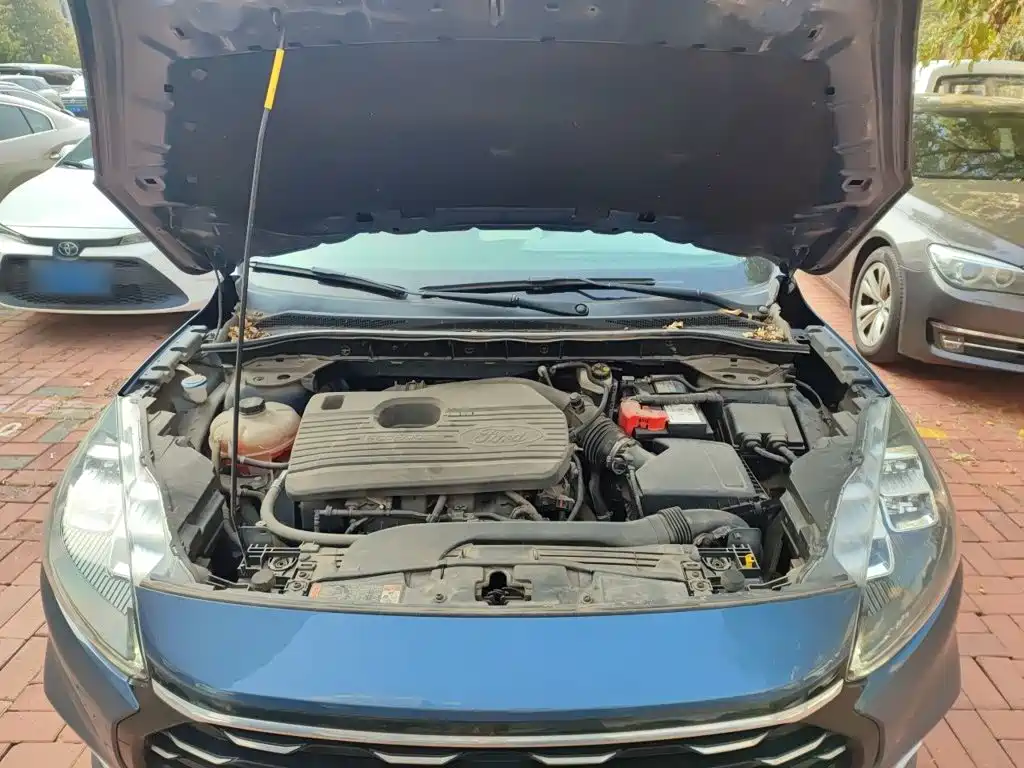 Ford Escape — миниатюра 21