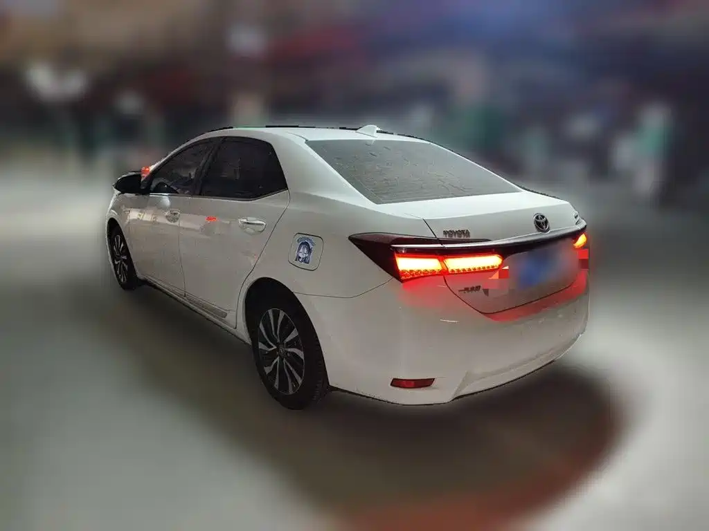 Toyota Corolla — миниатюра 4