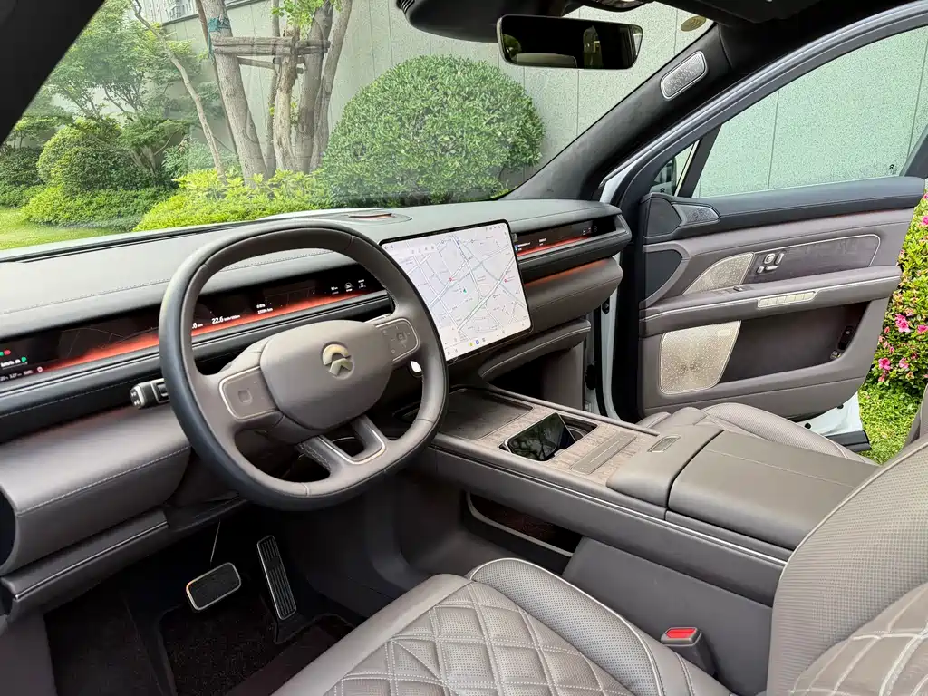 NIO ES8 2026 мест Executive Luxury