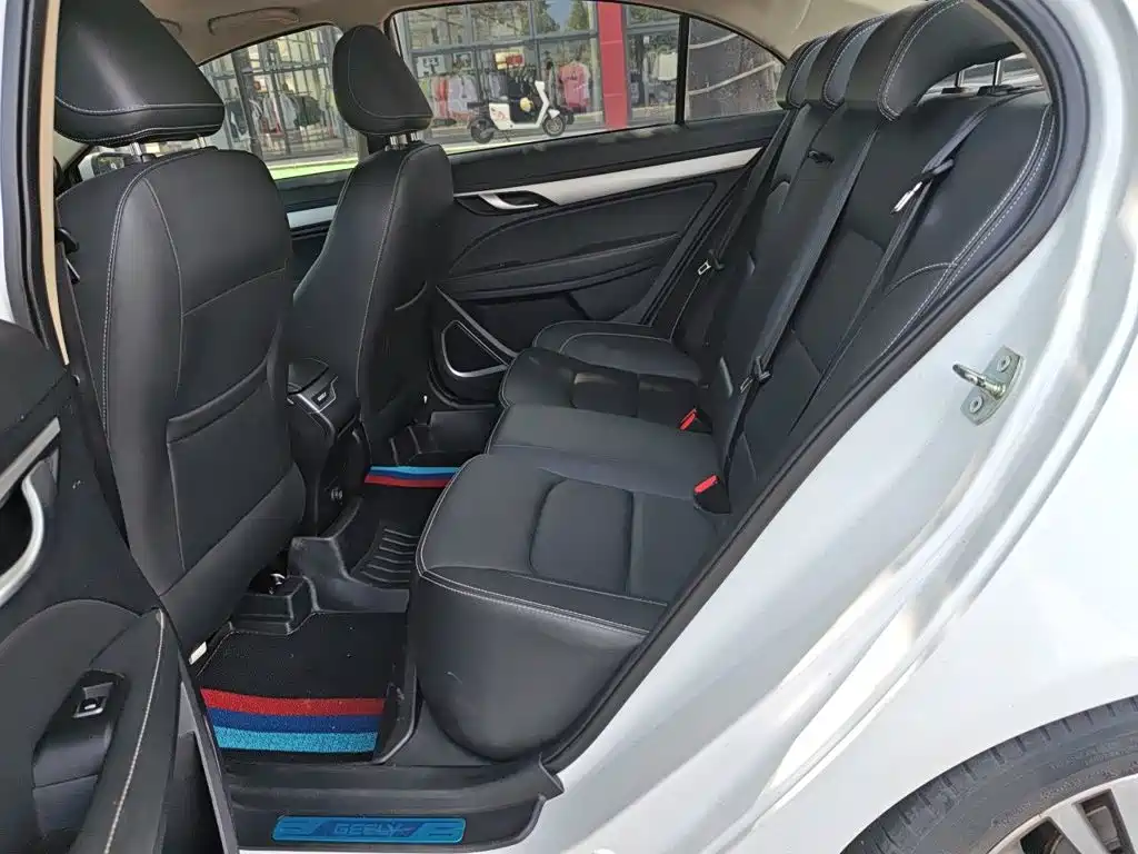 Geely Emgrand — миниатюра 13