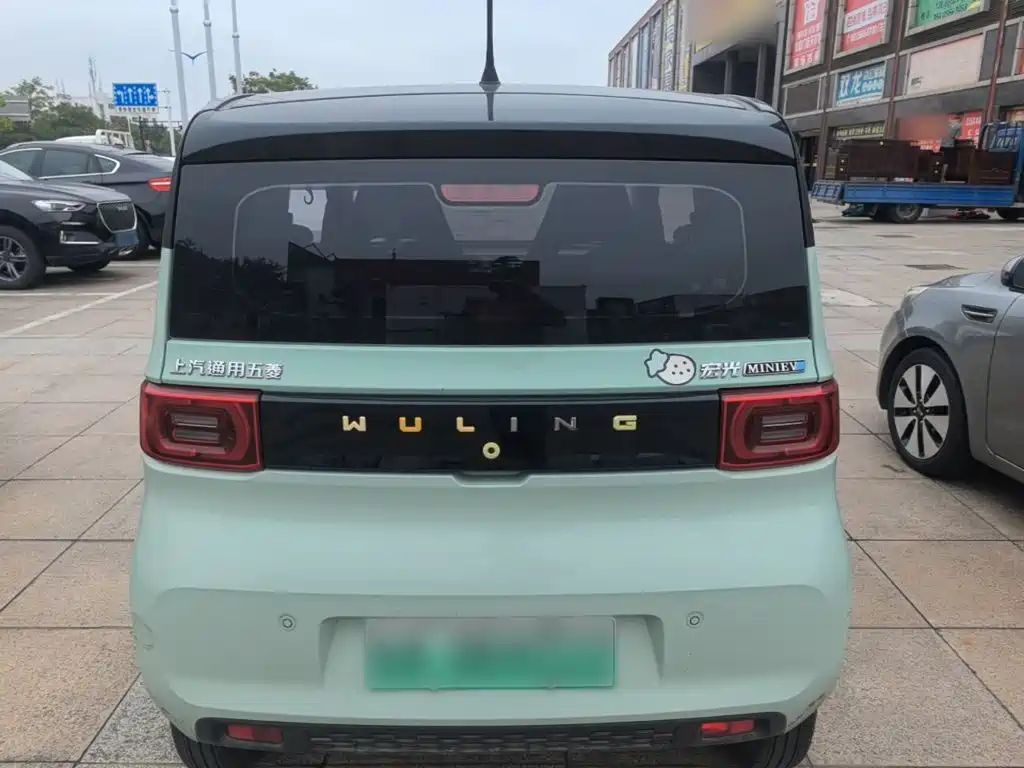 Wuling MINIEV — миниатюра 6