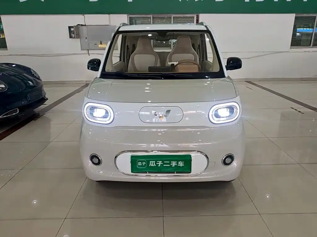 Wuling MINIEV — миниатюра 3