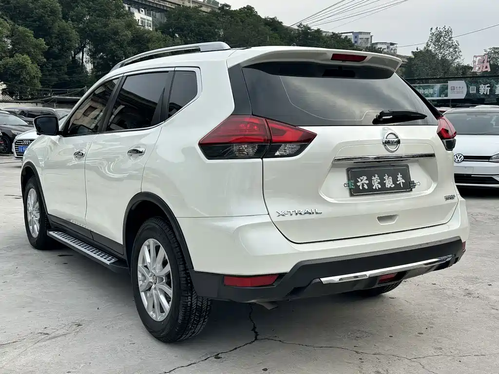 Nissan X-Trail — миниатюра 5