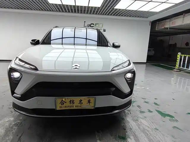2021 Nio ES6