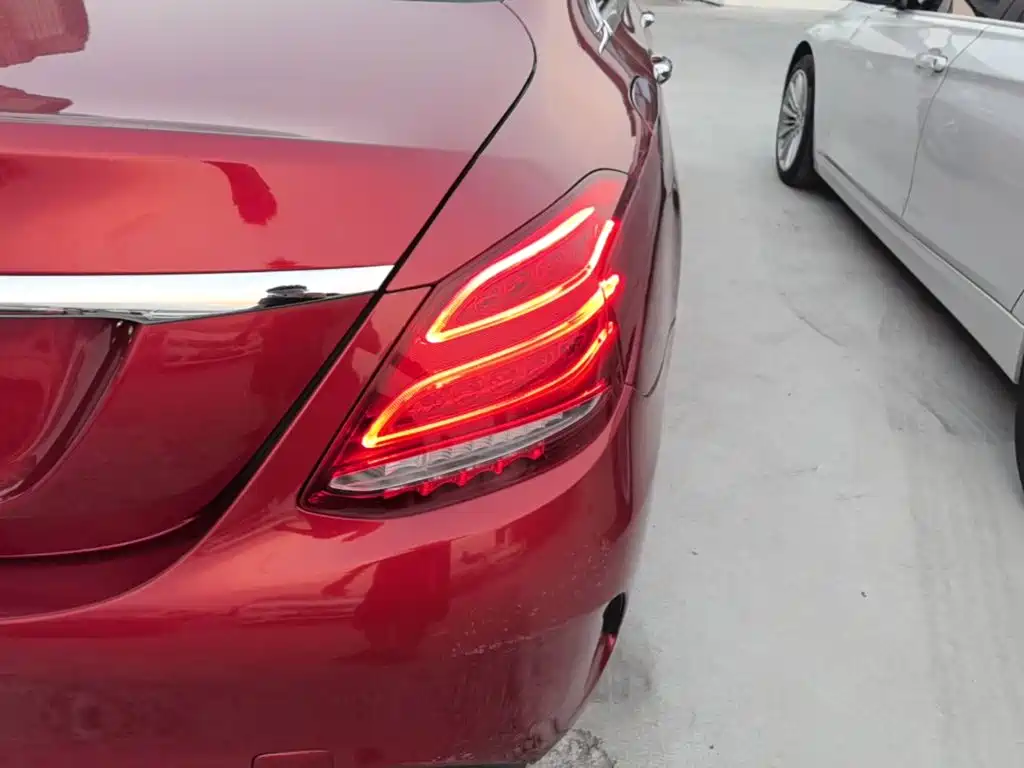 Mercedes-Benz C-Class — миниатюра 8