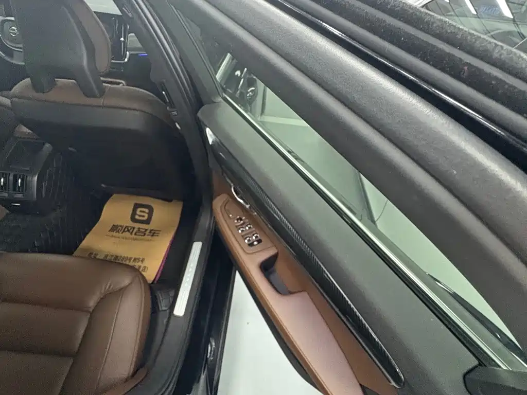 Volvo S60 — миниатюра 10
