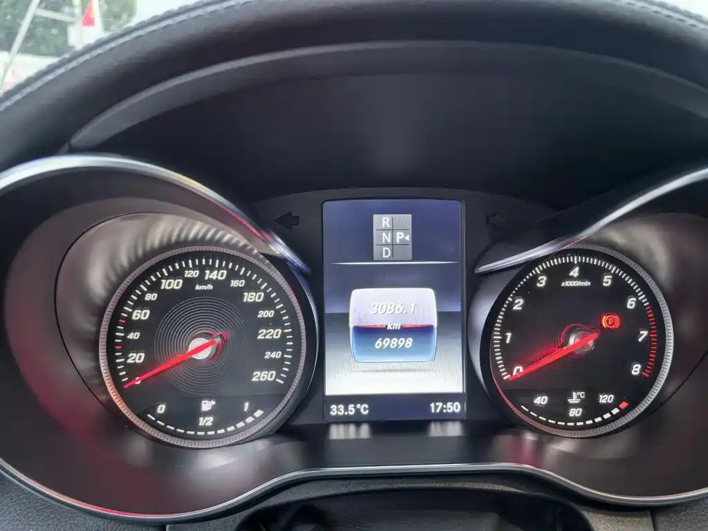 Mercedes-Benz C-Class — миниатюра 12