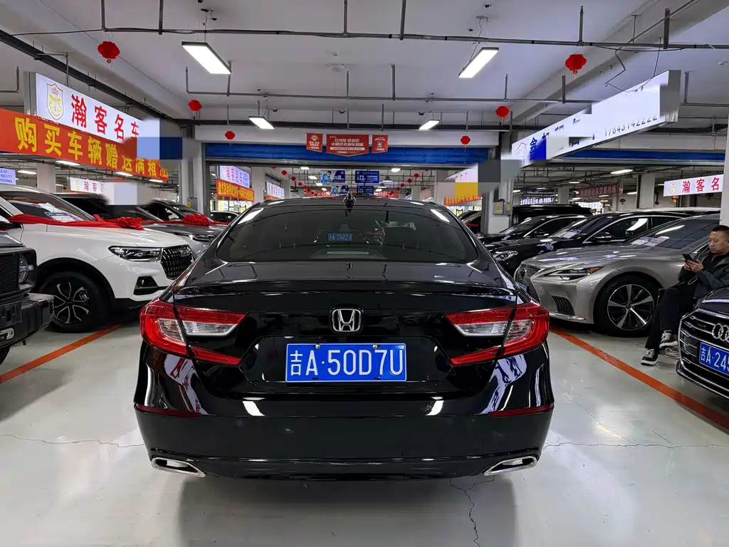Honda Accord — миниатюра 8