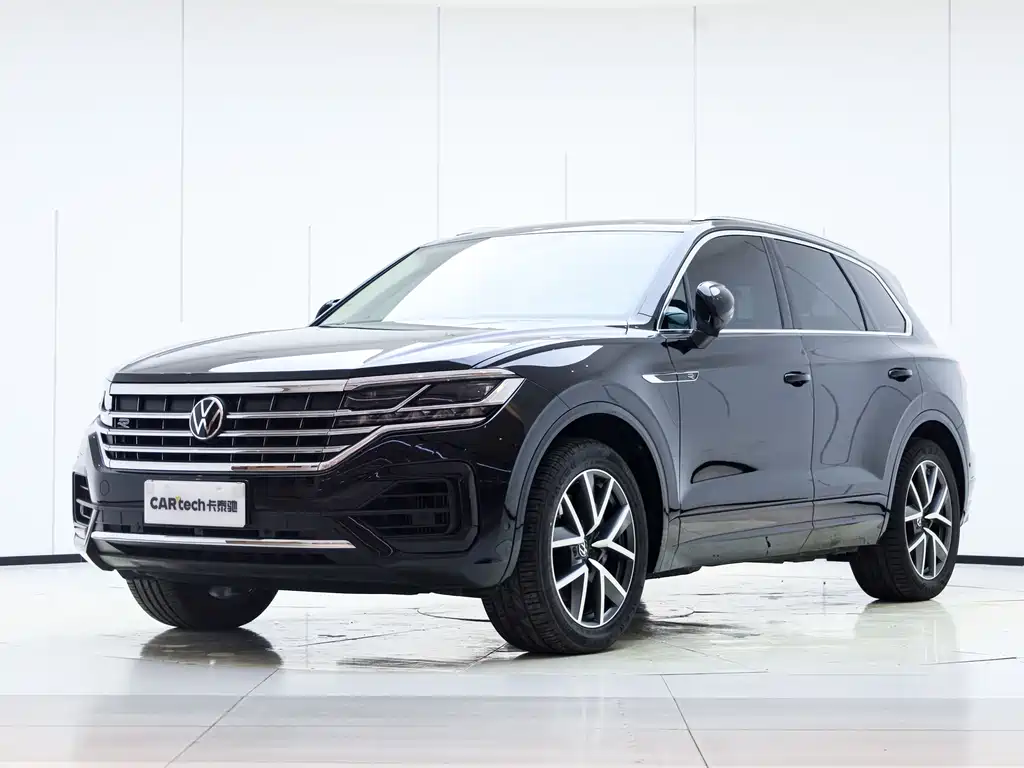 Купить Volkswagen Touareg