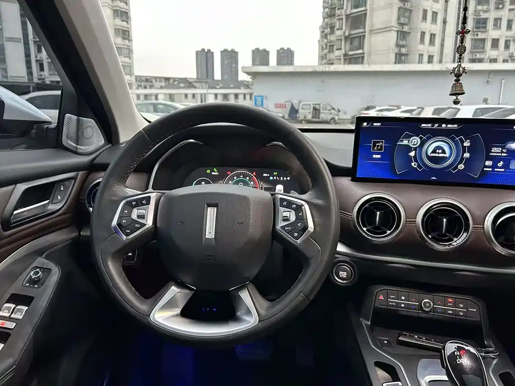 Wey Wey VV6 — миниатюра 13
