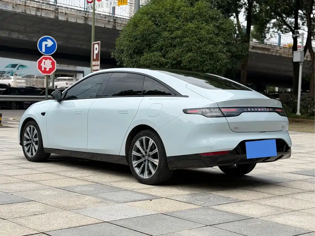 Leapmotor Leapmotor C01 — миниатюра 9