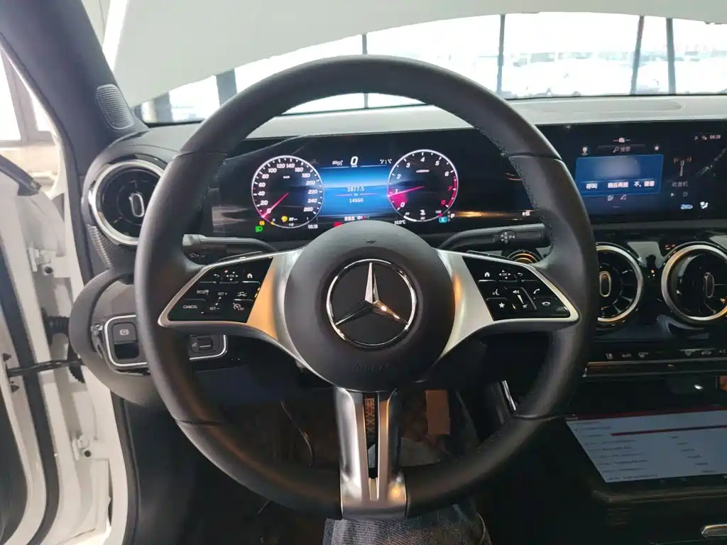 Mercedes-Benz A-Class A 2024 A 180 L