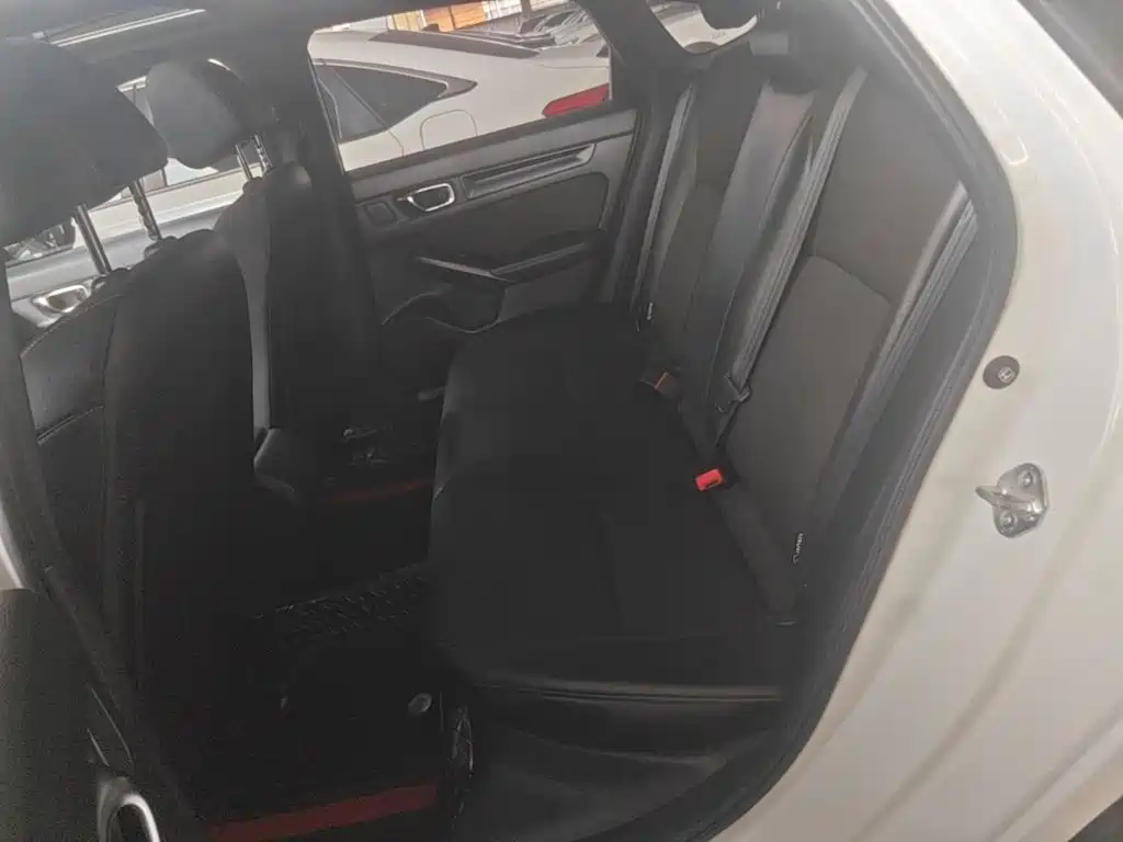 Honda Civic — миниатюра 17