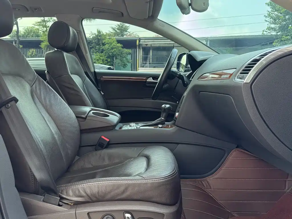 Audi Q7 — миниатюра 19
