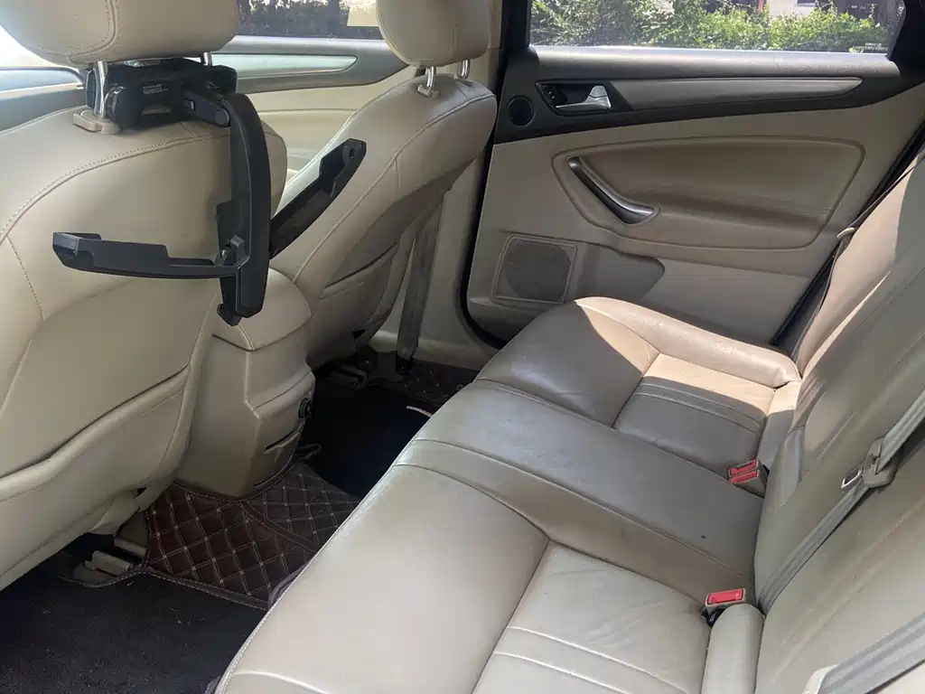 Ford Mondeo 2013 2.3L Luxury