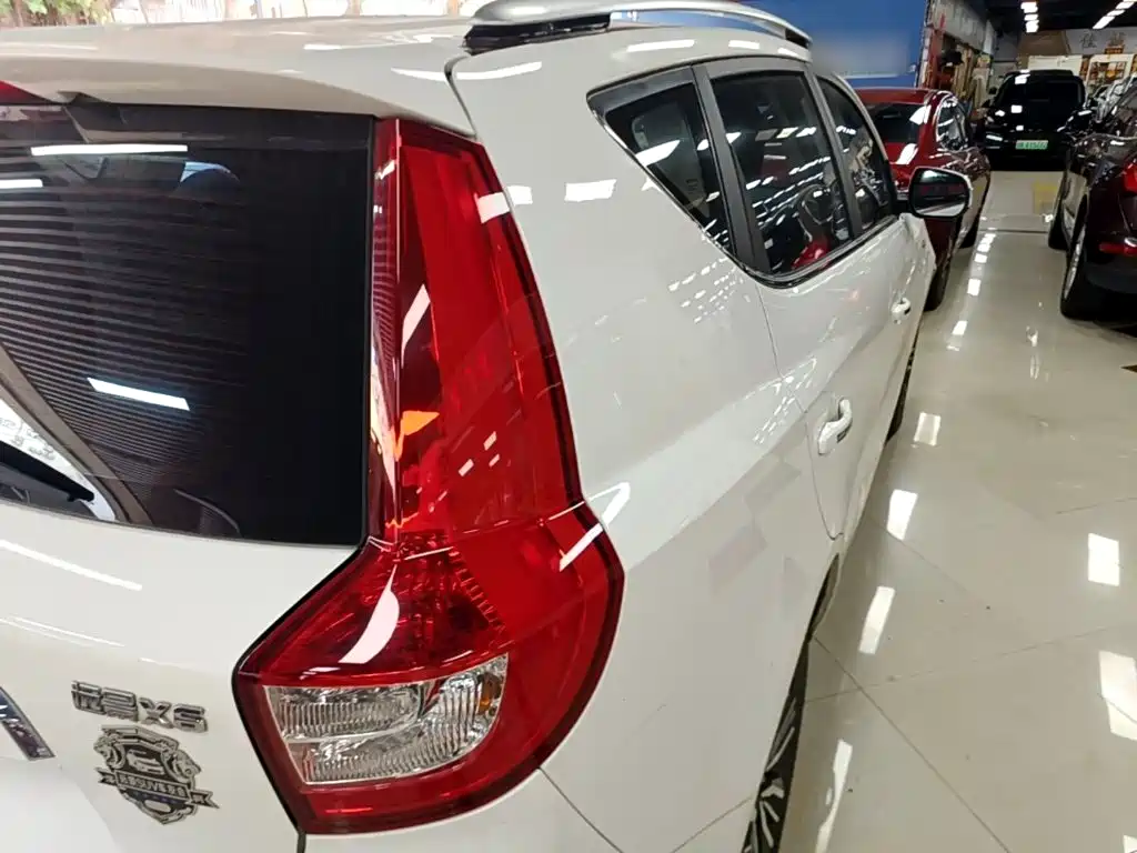 Geely Vision X6 — миниатюра 8