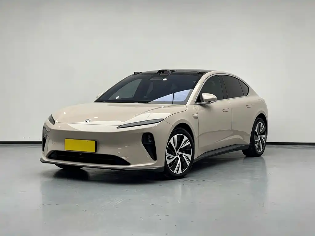 NIO ET5