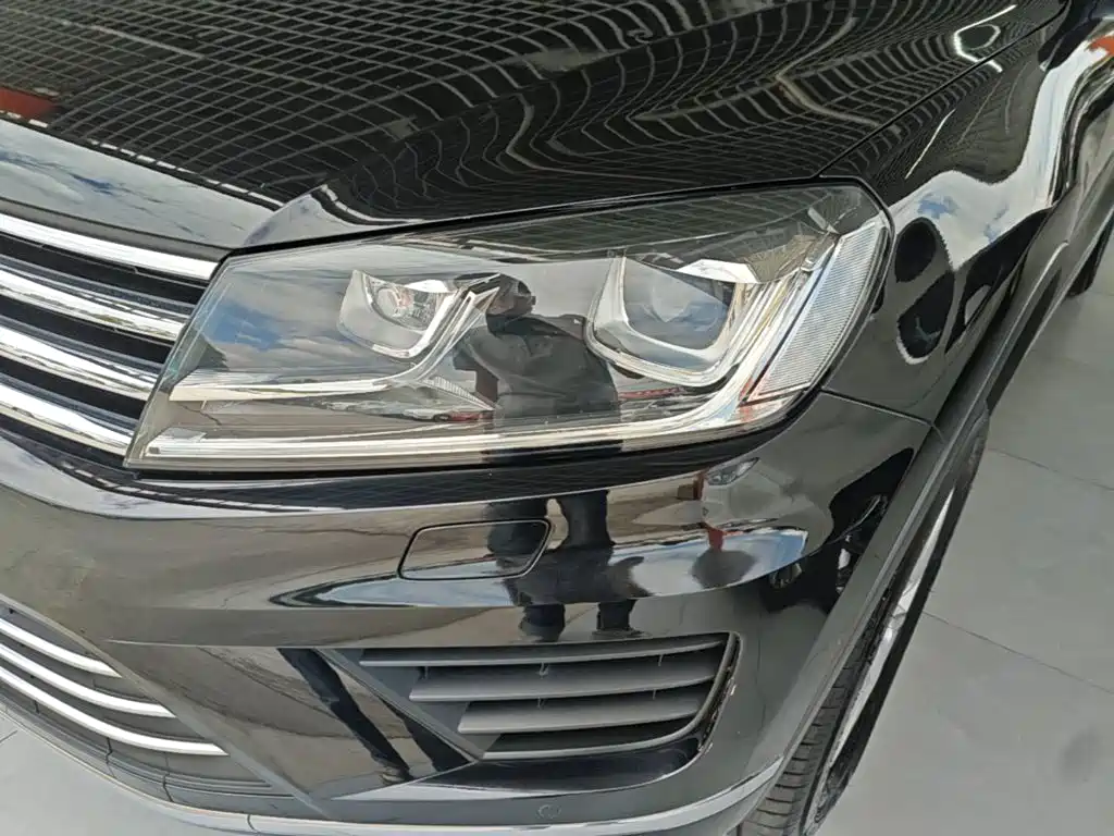 Volkswagen Touareg — миниатюра 24