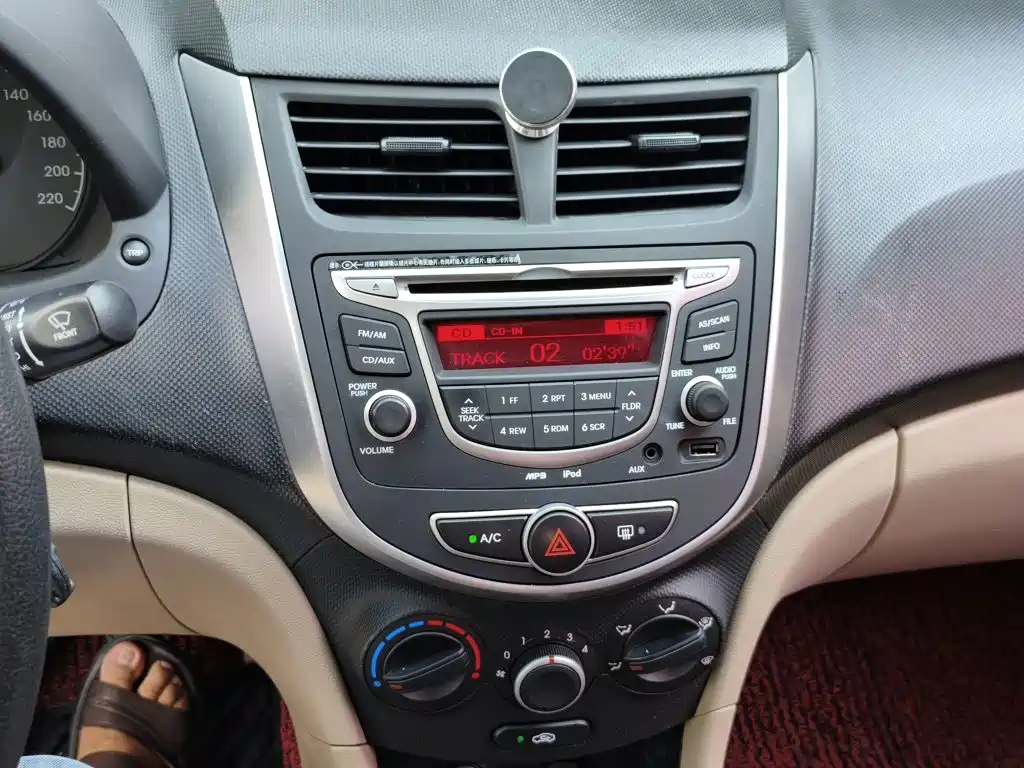 Hyundai Verna — миниатюра 13
