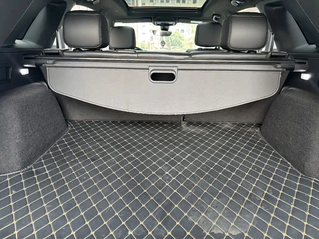Cadillac XT5 — миниатюра 14