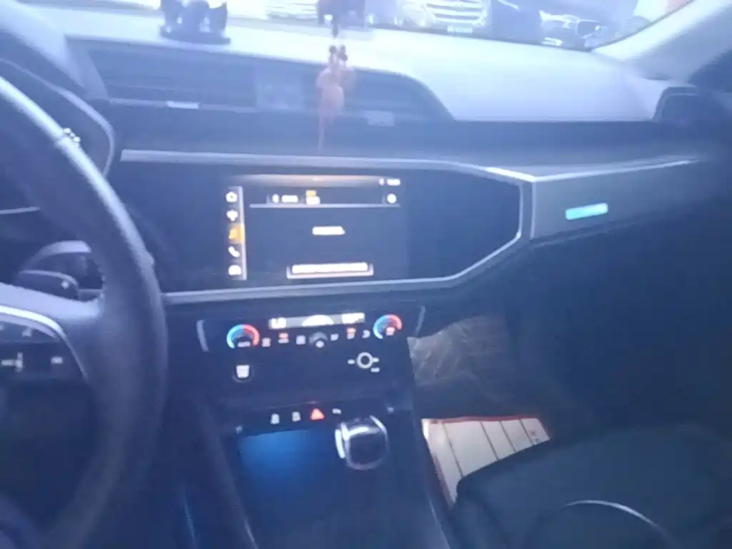 Audi Q3 Sportback — миниатюра 13