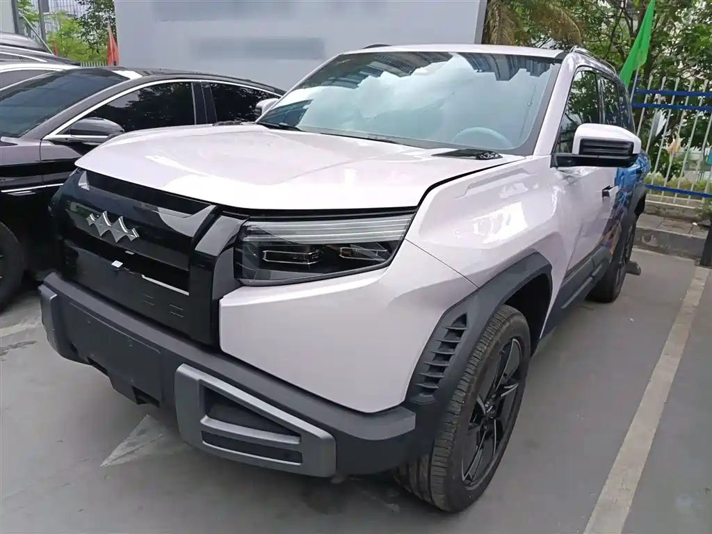 Fang Cheng Bao Titanium 3 2025