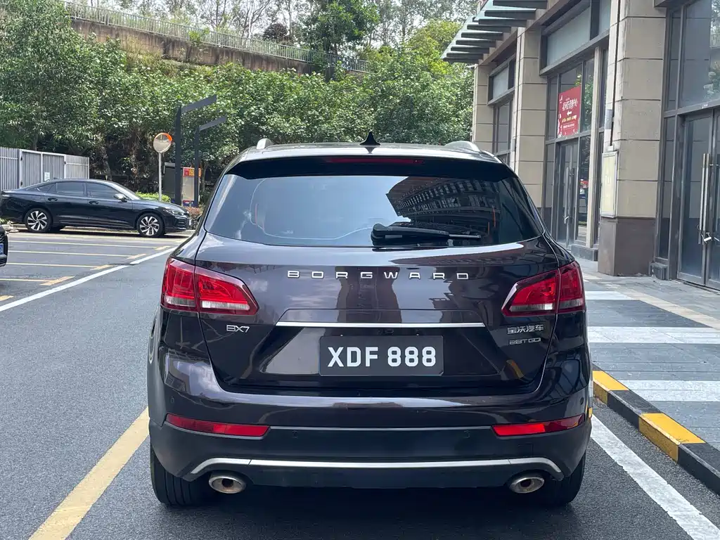 Borgward BX7 — миниатюра 6
