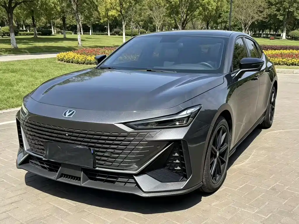 Changan UNI-V 2022 1.5T
