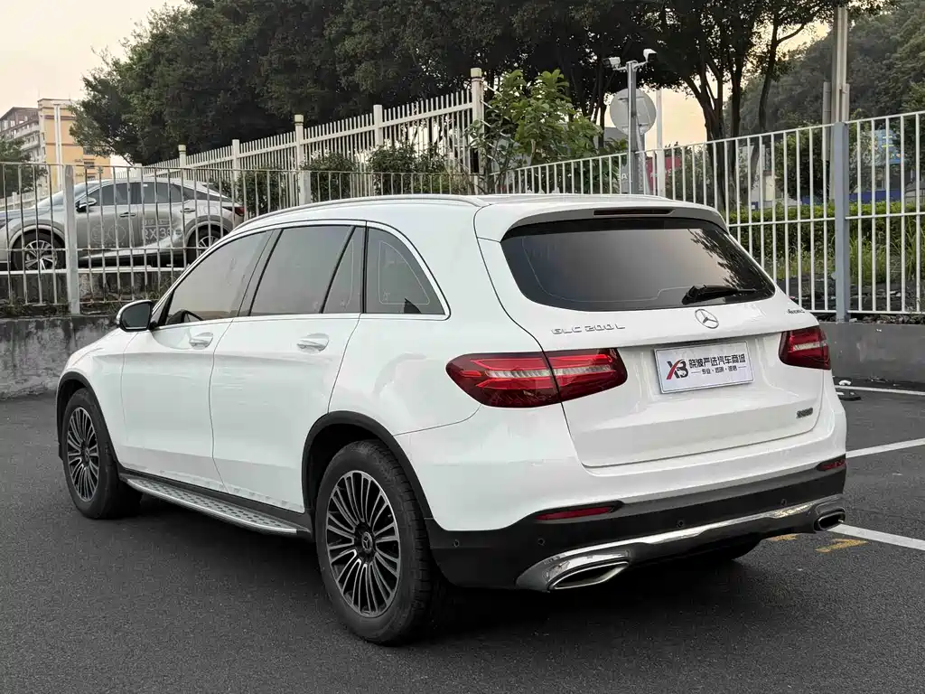 Mercedes-Benz GLC — миниатюра 10