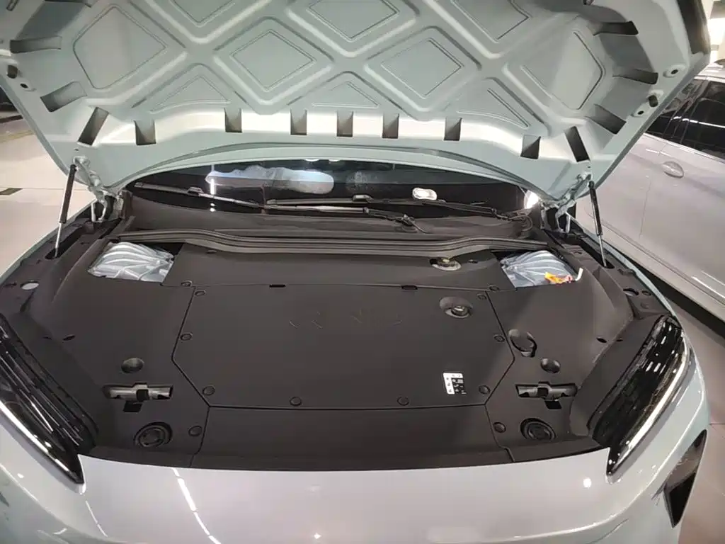 NIO ET5T — миниатюра 20