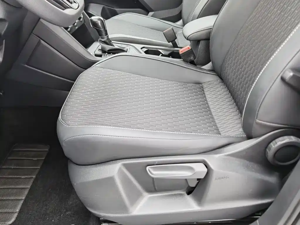 Volkswagen Tiguan L — миниатюра 20