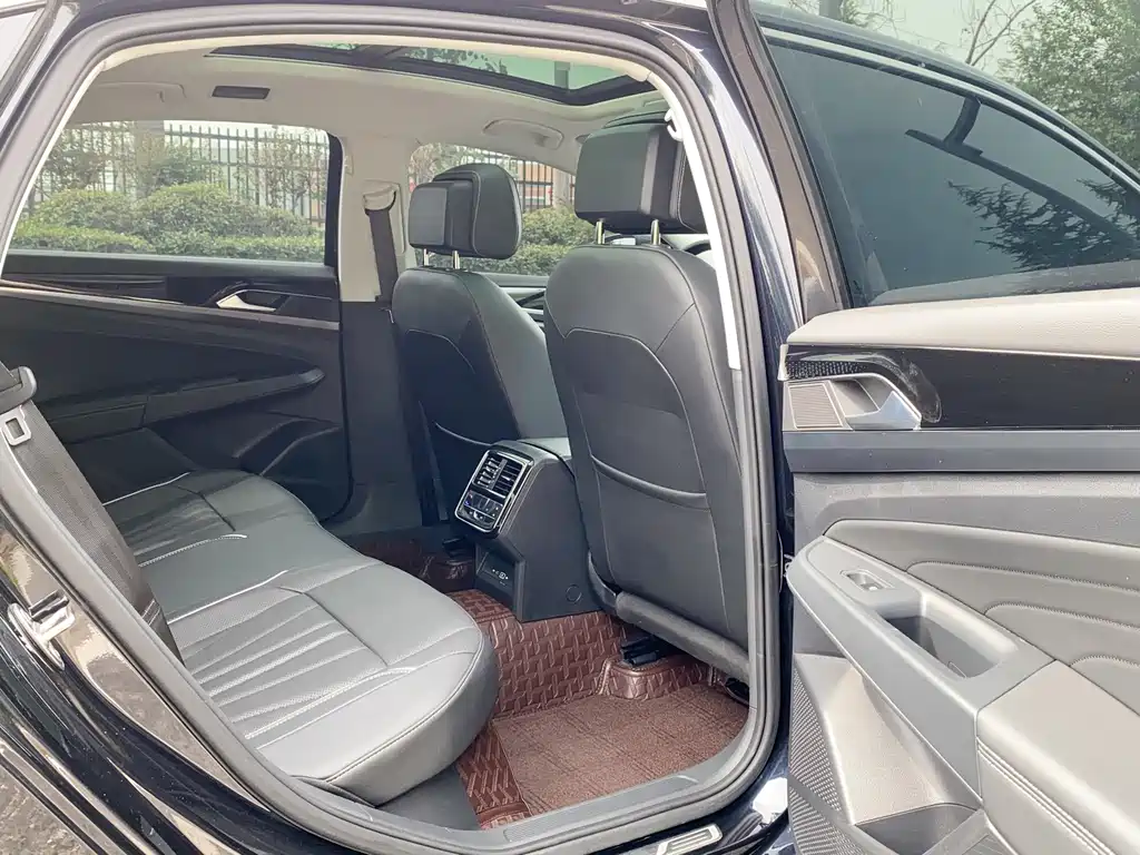 Volkswagen Passat — миниатюра 23
