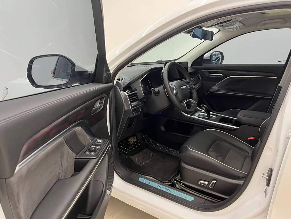 Haval Haval H6 1.5 л 2023 г. Белый, пробег 23000 км
