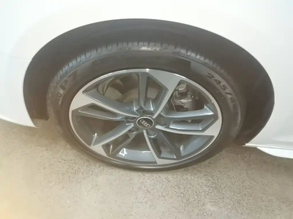 Audi A4L — миниатюра 25