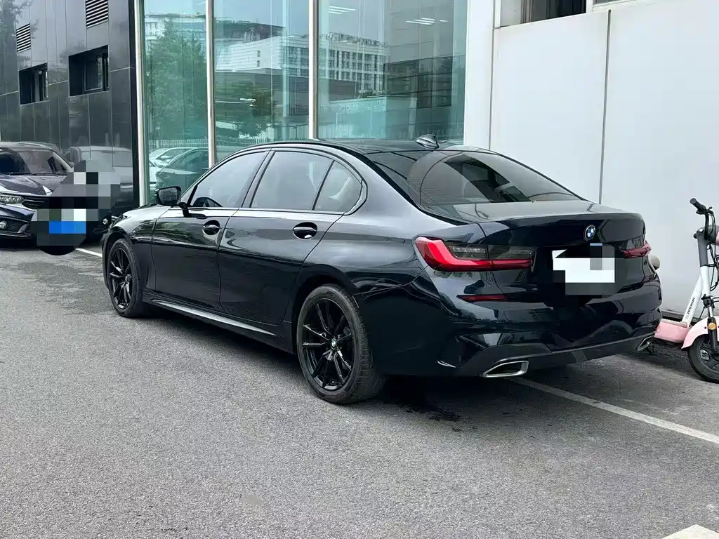 BMW 3 Series — миниатюра 4
