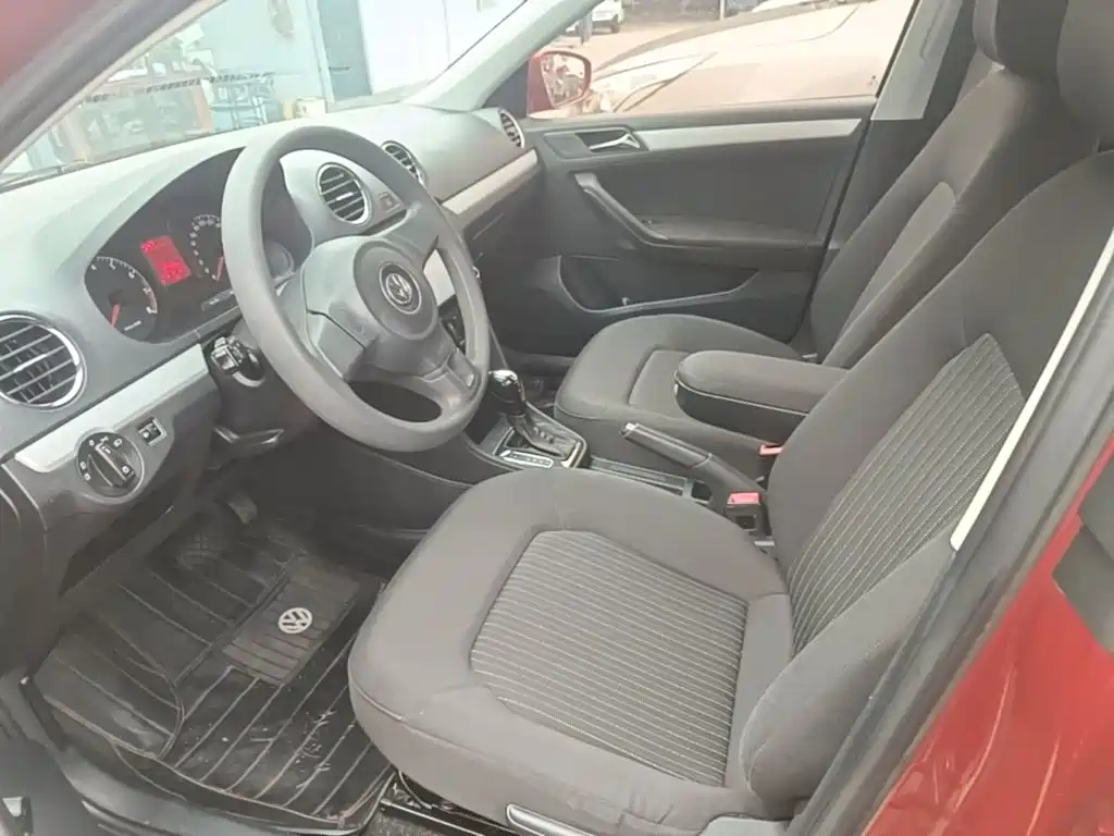Volkswagen Jetta — миниатюра 15