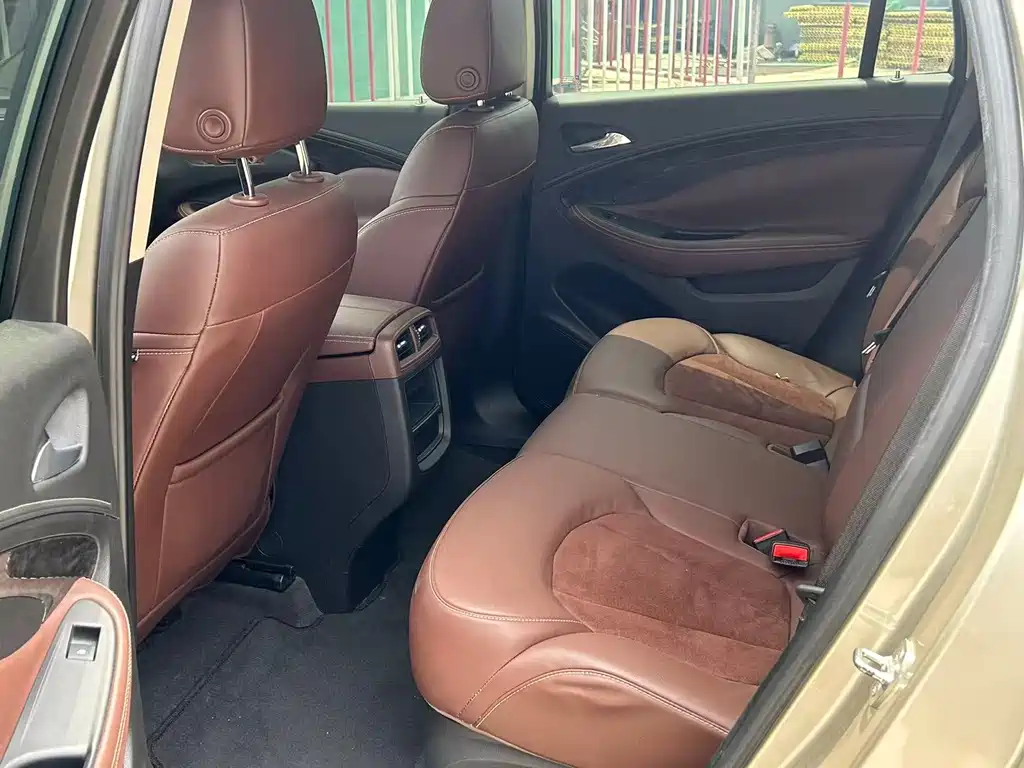 Buick Envision Plus — миниатюра 8